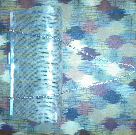 Purse - Picture 2 of 2