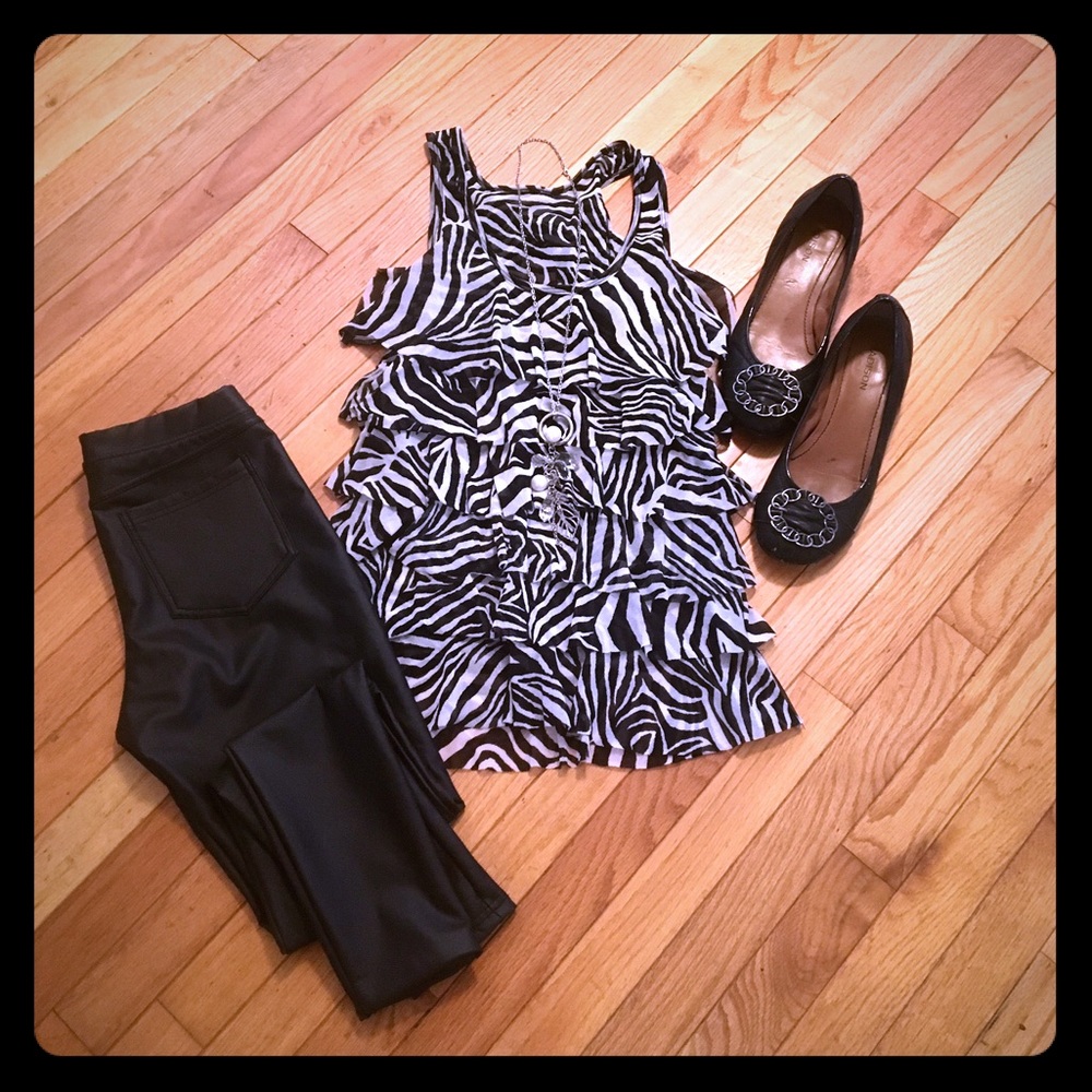 ❤Zebra Print Ruffle Tank❤