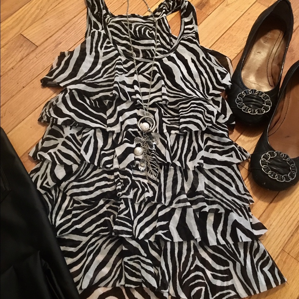 ❤Zebra Print Ruffle Tank❤ - Picture 2 of 5