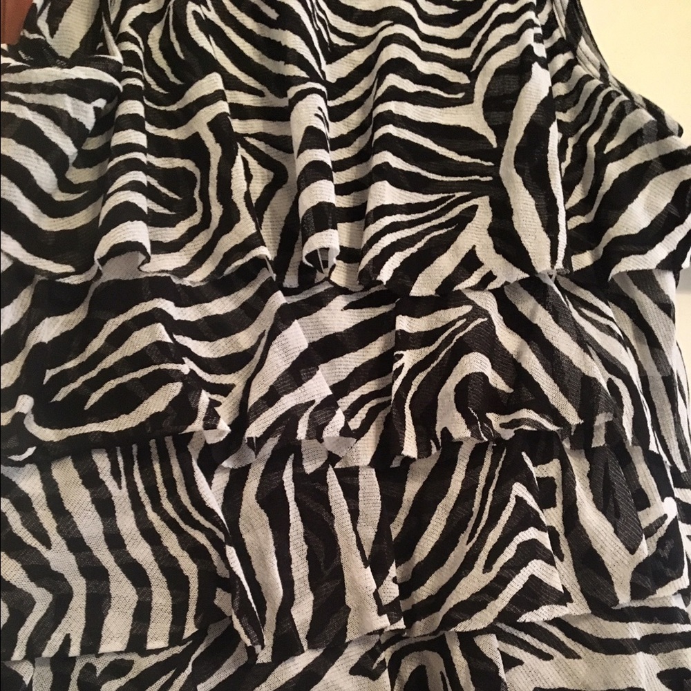 ❤Zebra Print Ruffle Tank❤ - Picture 5 of 5