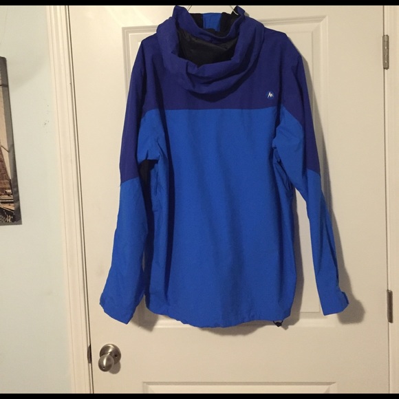 XL  Marmot Rain jacket. - Picture 2 of 3