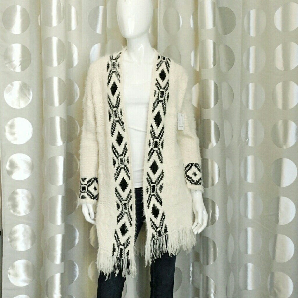 SOLD Forever 21 Sweater - Picture 1 of 6