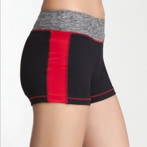 BEBE SPORTS SHORTS small