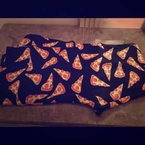 NWOT LuLaRoe TC Pizza Leggings!