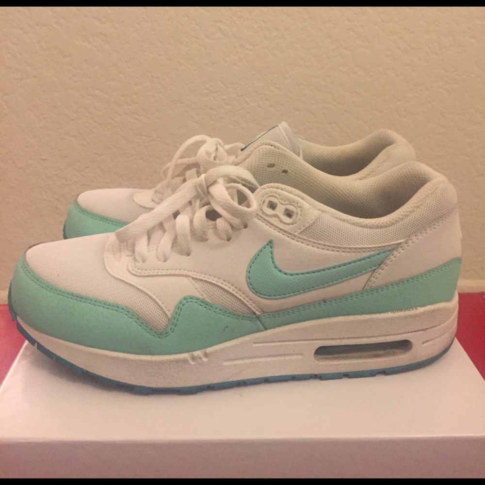 Nike AirMax Mint Edition