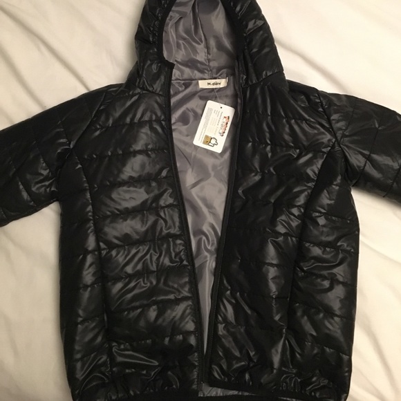 New with tags Black puffer jacket! - Picture 3 of 4