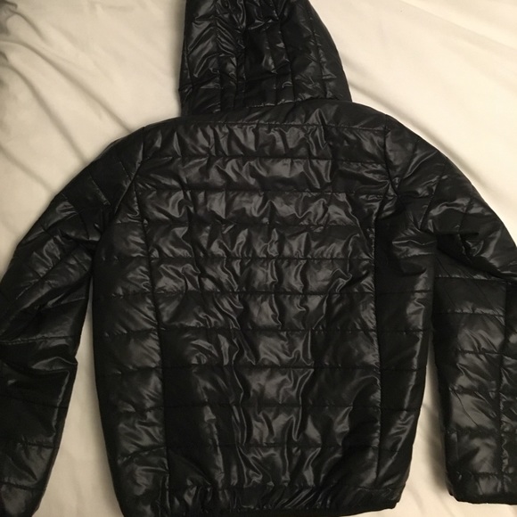New with tags Black puffer jacket! - Picture 4 of 4