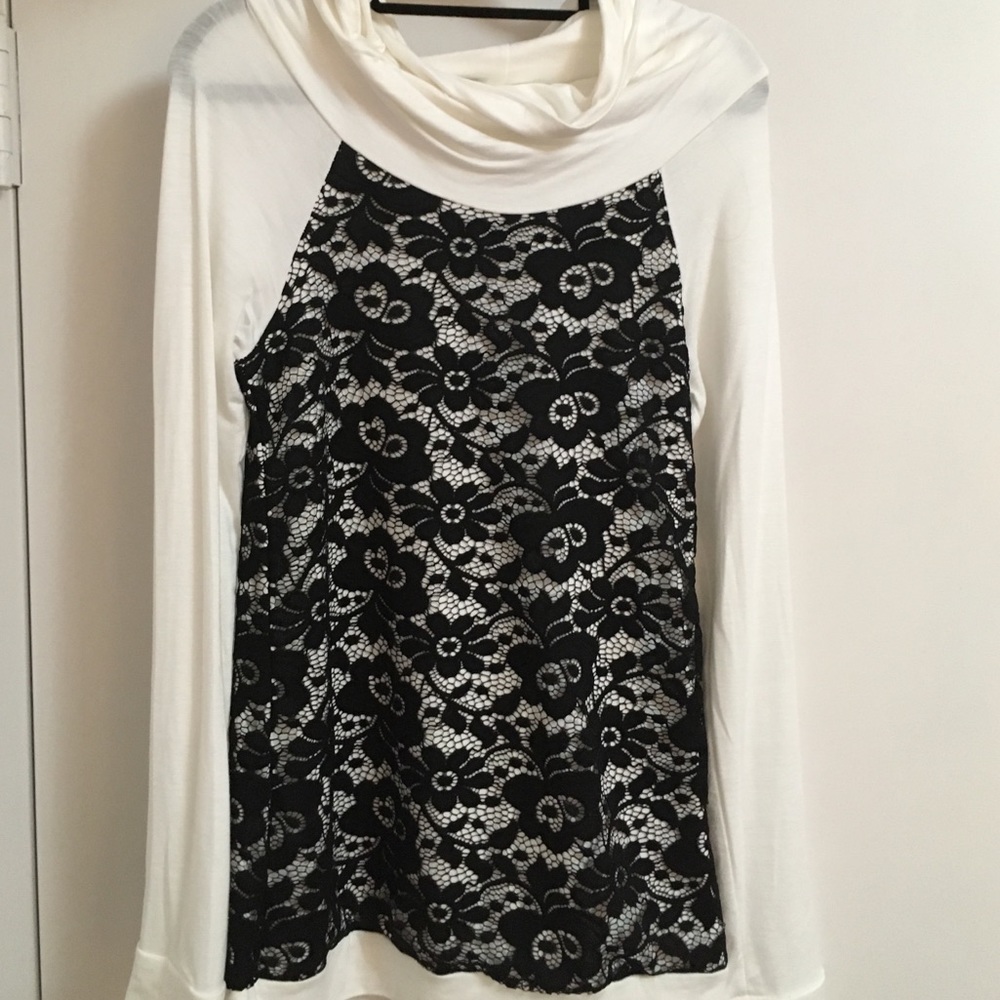 Lace overlay sweatshirt