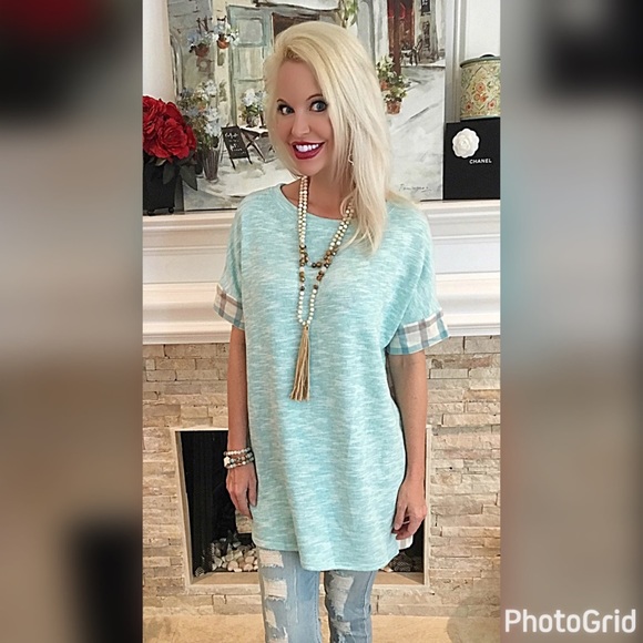 So soft mint/blue oversized tunic with plaid! - Picture 3 of 3
