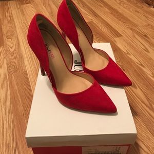 Red "Tilla" heel