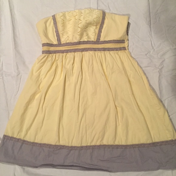Baby Yellow & Gray Strapless Dress - Picture 1 of 4