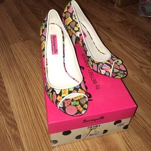 Betseyville "Vixon" candy print peep-toe heel