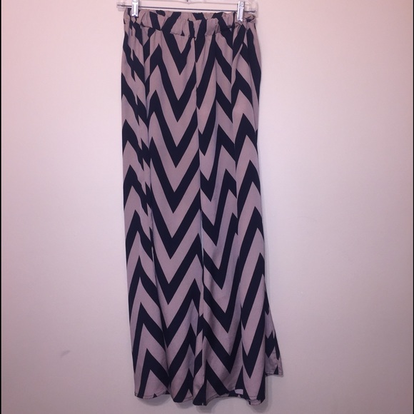 Pants - Chevron flowy pants!