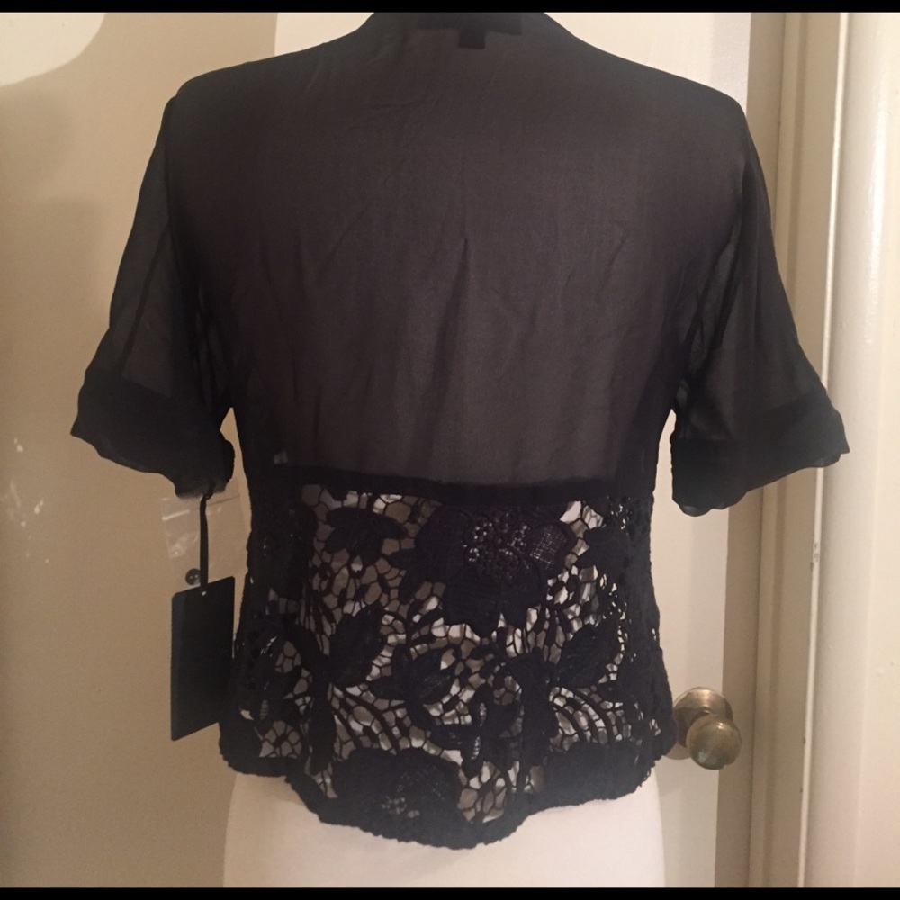 [La Pina by David Helwani] Sheer Floral Lace Top - Picture 2 of 4
