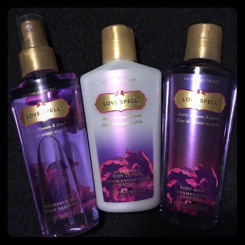 SOLD! NEW VS LOVE SPELL SET