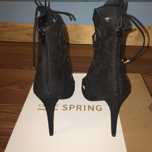 Heels - Picture 3 of 4