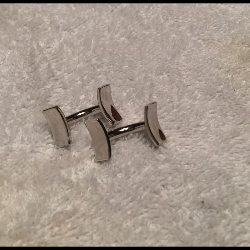 Simple and elegant cuff links