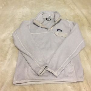 White synchilla Patagonia pullover