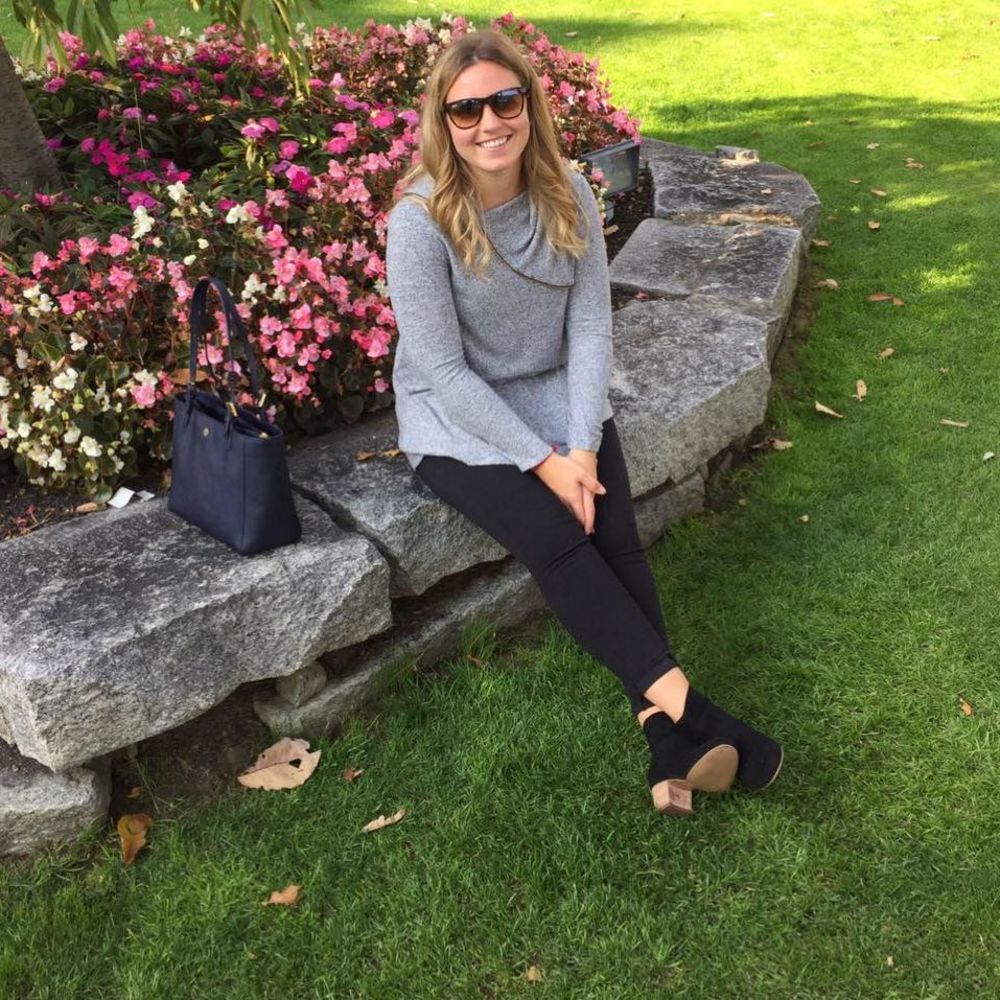 Meet your Posher, Nicole