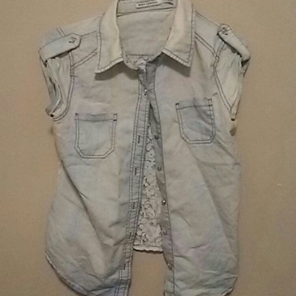 FREE with $10 purchase Denim and lace top m