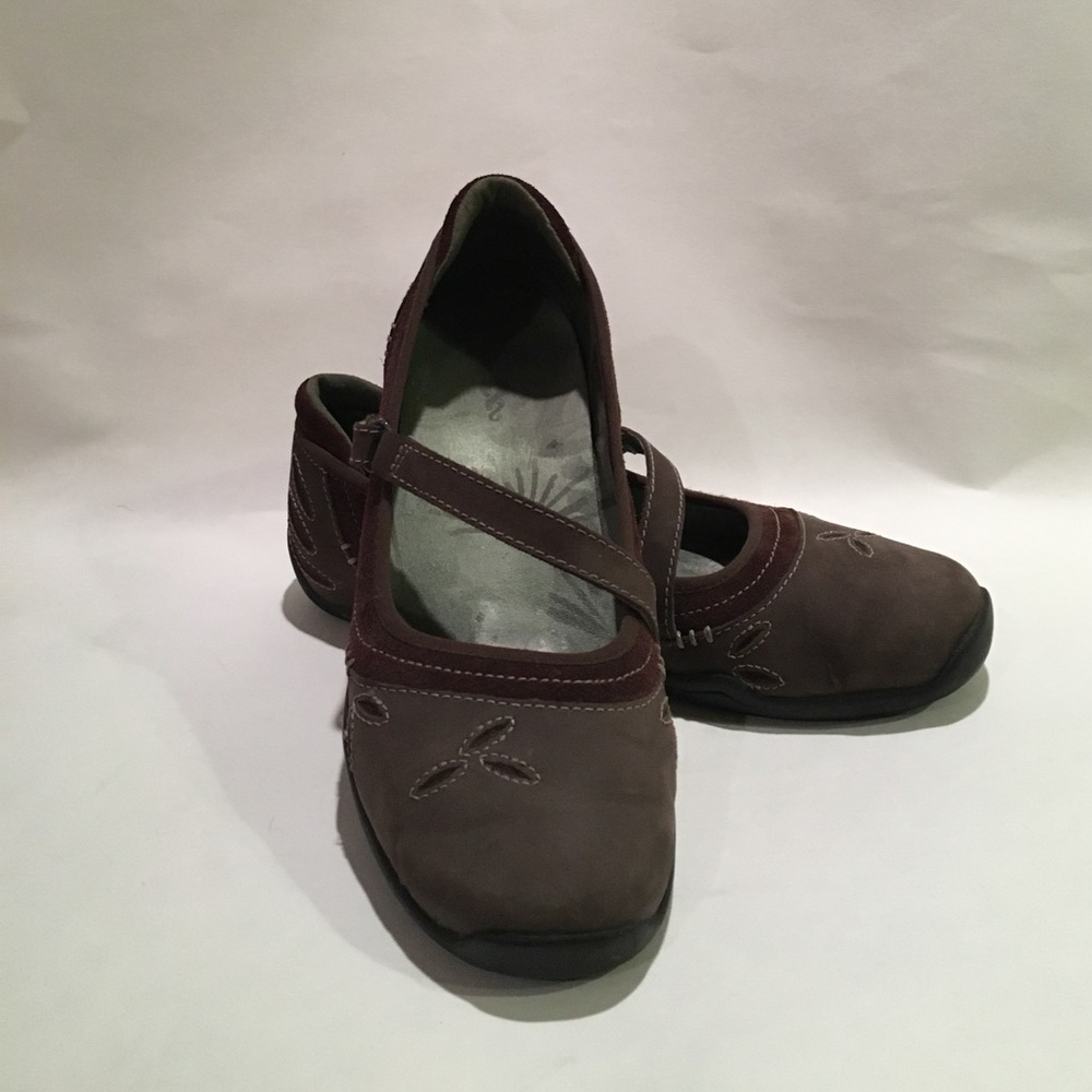 10% off! Ahnu Gracie Women's Mary Janes
