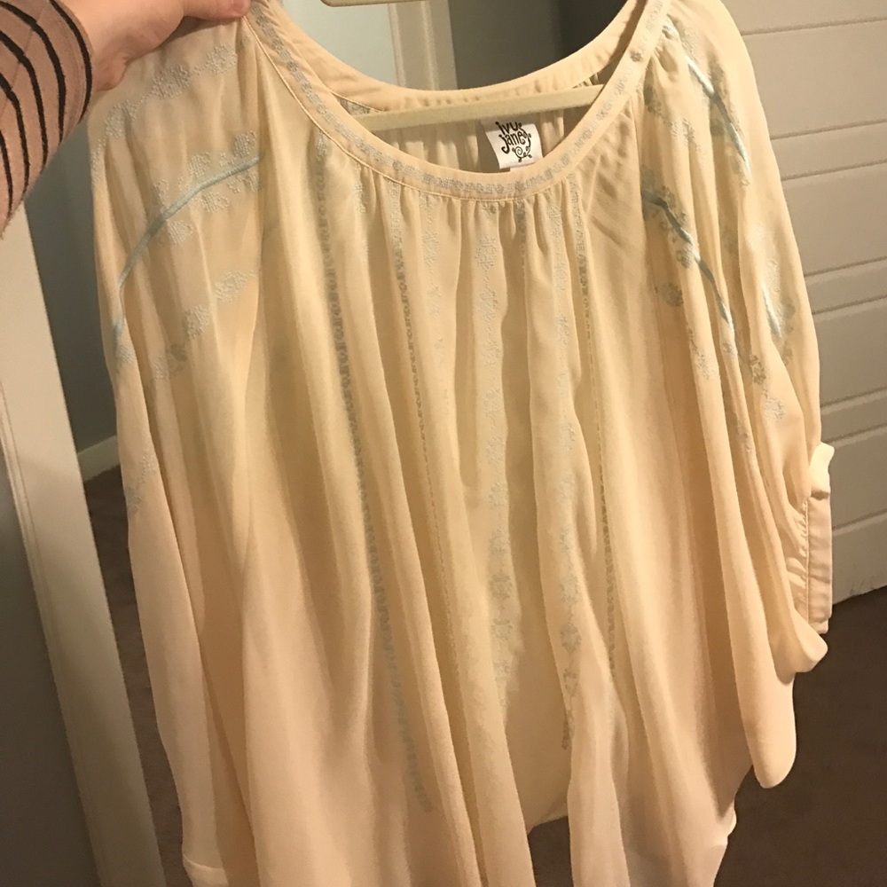 Ivy Jane sheer top!
