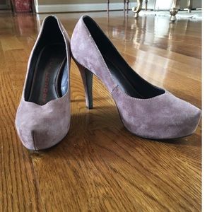 Great pair of pumps!