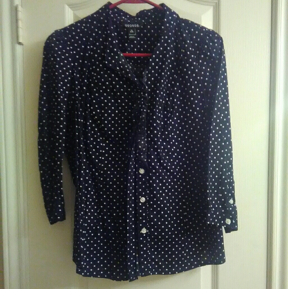 Polka dot buttoned down top LARGE