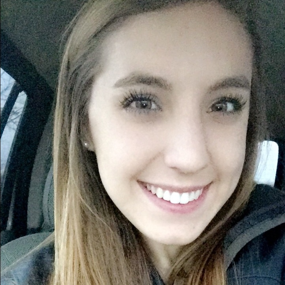 Meet your Posher, Ashley