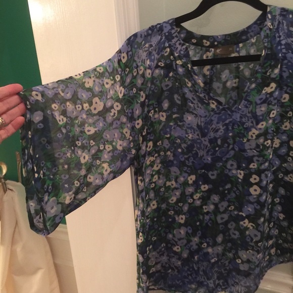 Anthropologie 100% Silk Top - Picture 2 of 6