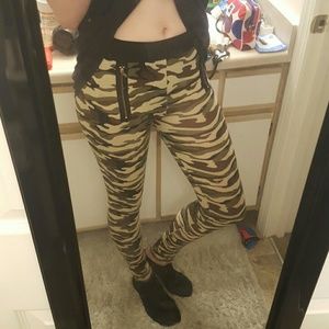 Camouflage leggings