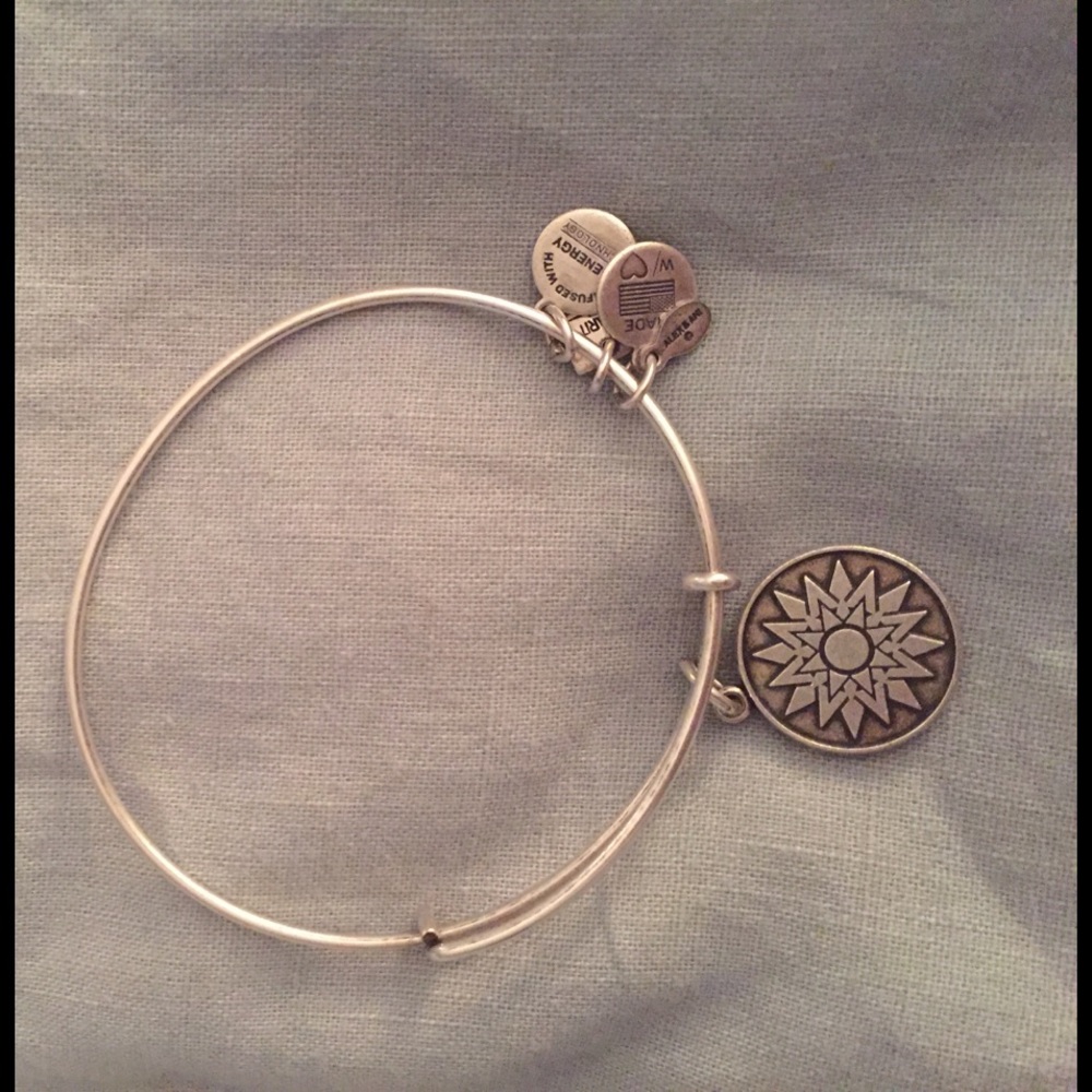 Alex and Ani new beginnings bracelet