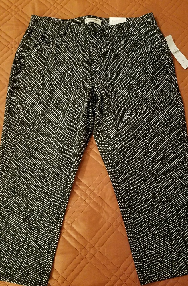 *SALE* NWT Cold Water Creek Capris