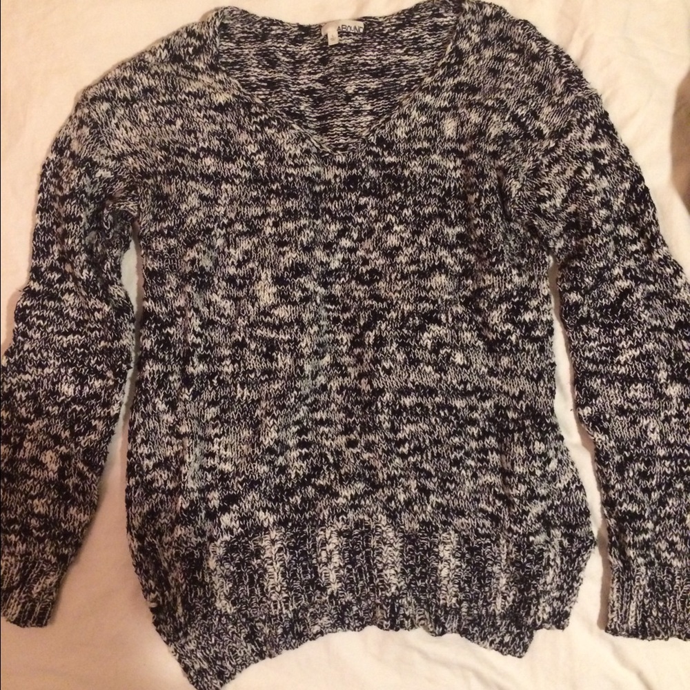 Black and White pull over sweater