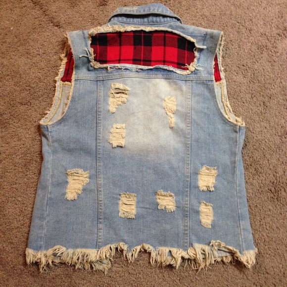 UNIF Distressed Denim Jean Vest - Picture 3 of 4