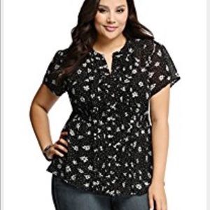 Torrid floral print blouse.