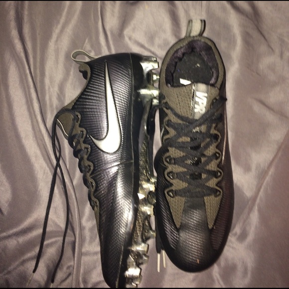 Football cleats