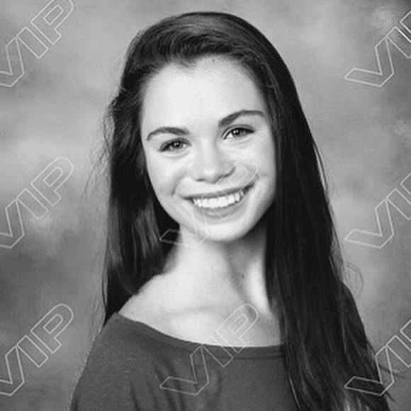 Meet your Posher, Renee - Picture 1 of 1