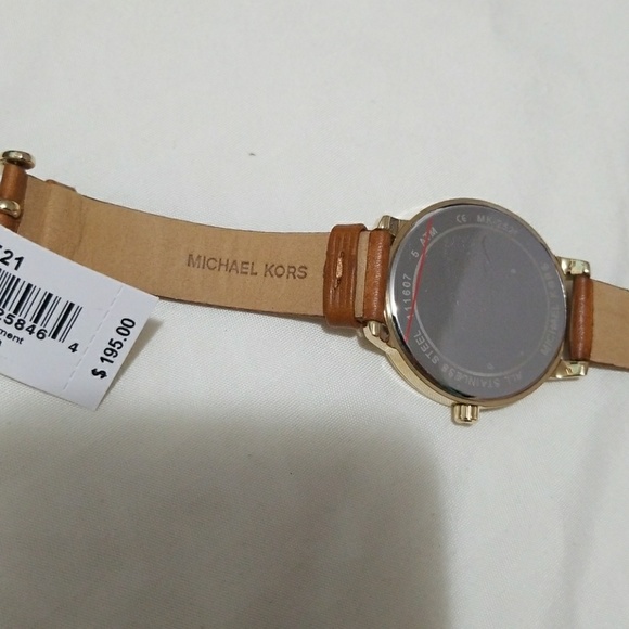 NWT Michael Kors Womens watch leather strap main image 8