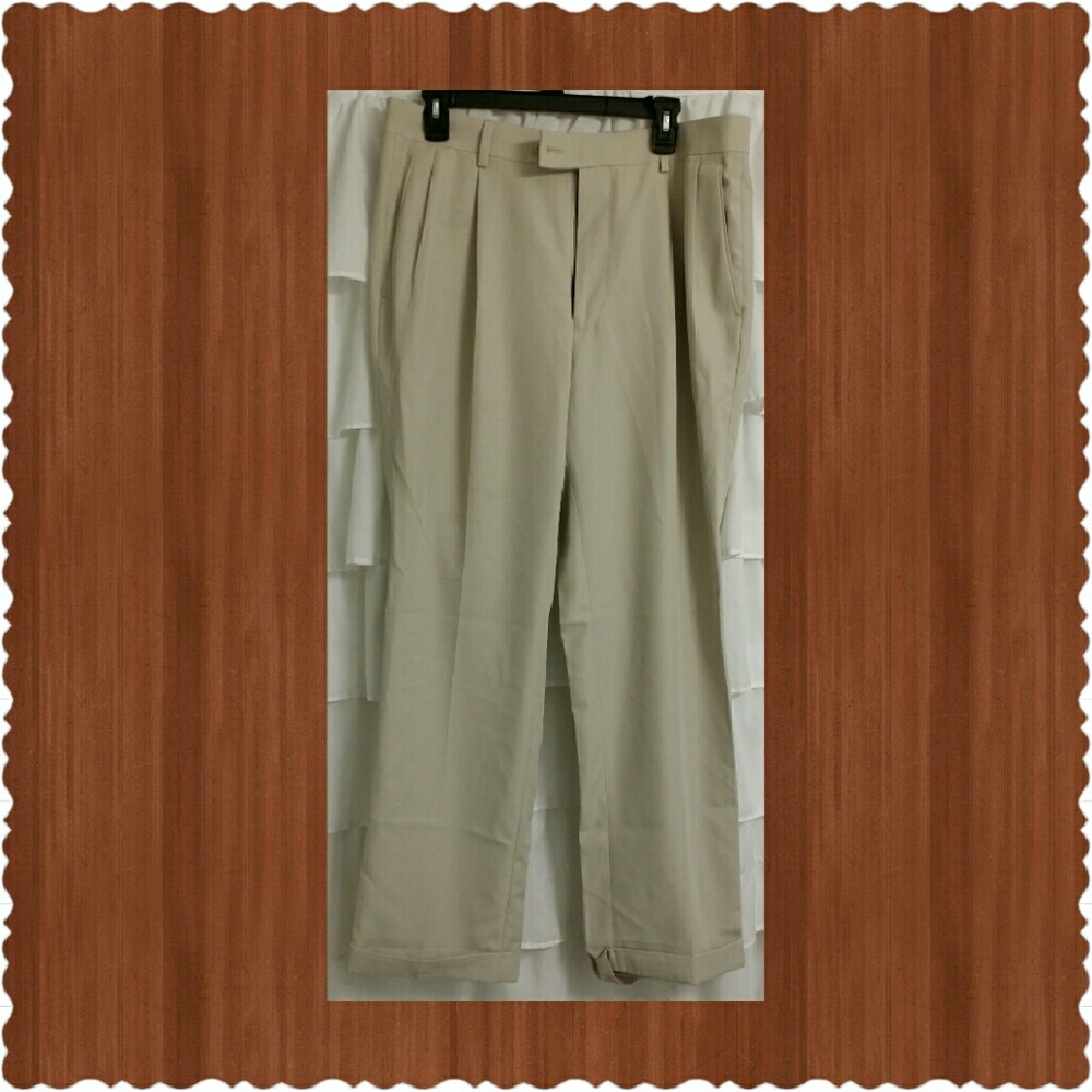 Men's dress pants 34/30 like new,