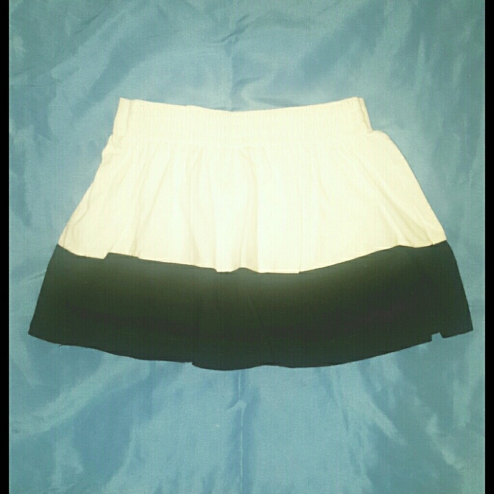 🆕️Old Navy Color-Block Skort - Picture 2 of 3