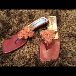 Bebe pink flowers super cute low heel size 8