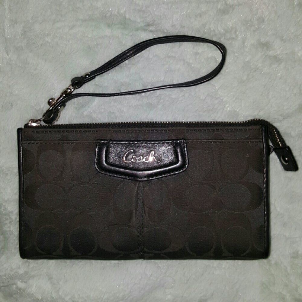 COACH Black Classic Logo Print Wallet