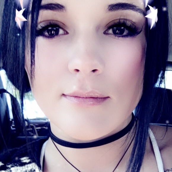 Meet your Posher, Mckinlee - Picture 1 of 1