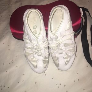 Nfinity Cheer Shoes