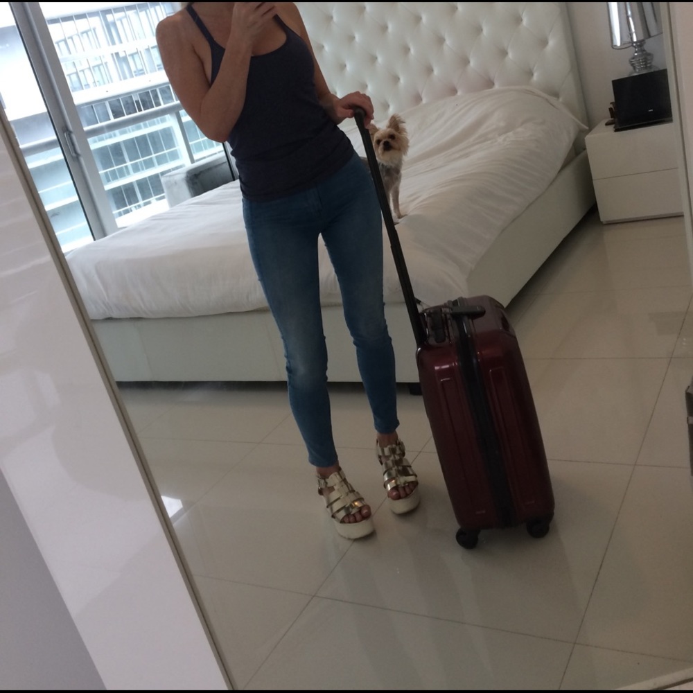 TUMI carry-on - Picture 6 of 8