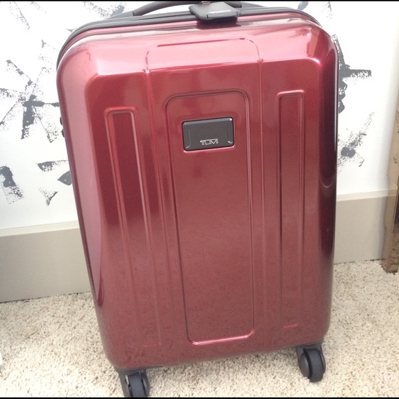 TUMI carry-on - Picture 2 of 8