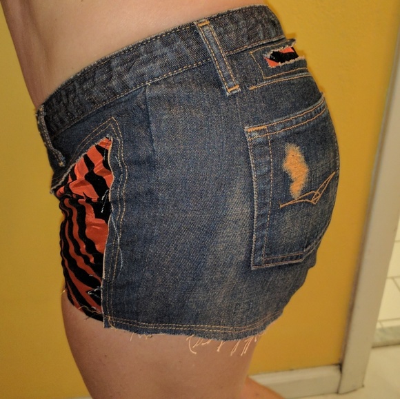 Customized short - Picture 2 of 4