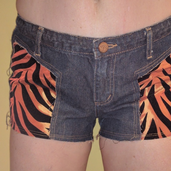 Customized short - Picture 4 of 4