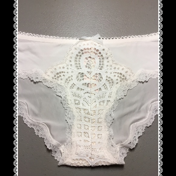 ❤Victoria's Secret Crochet Lace Hiphugger Panty❤ - Picture 3 of 4
